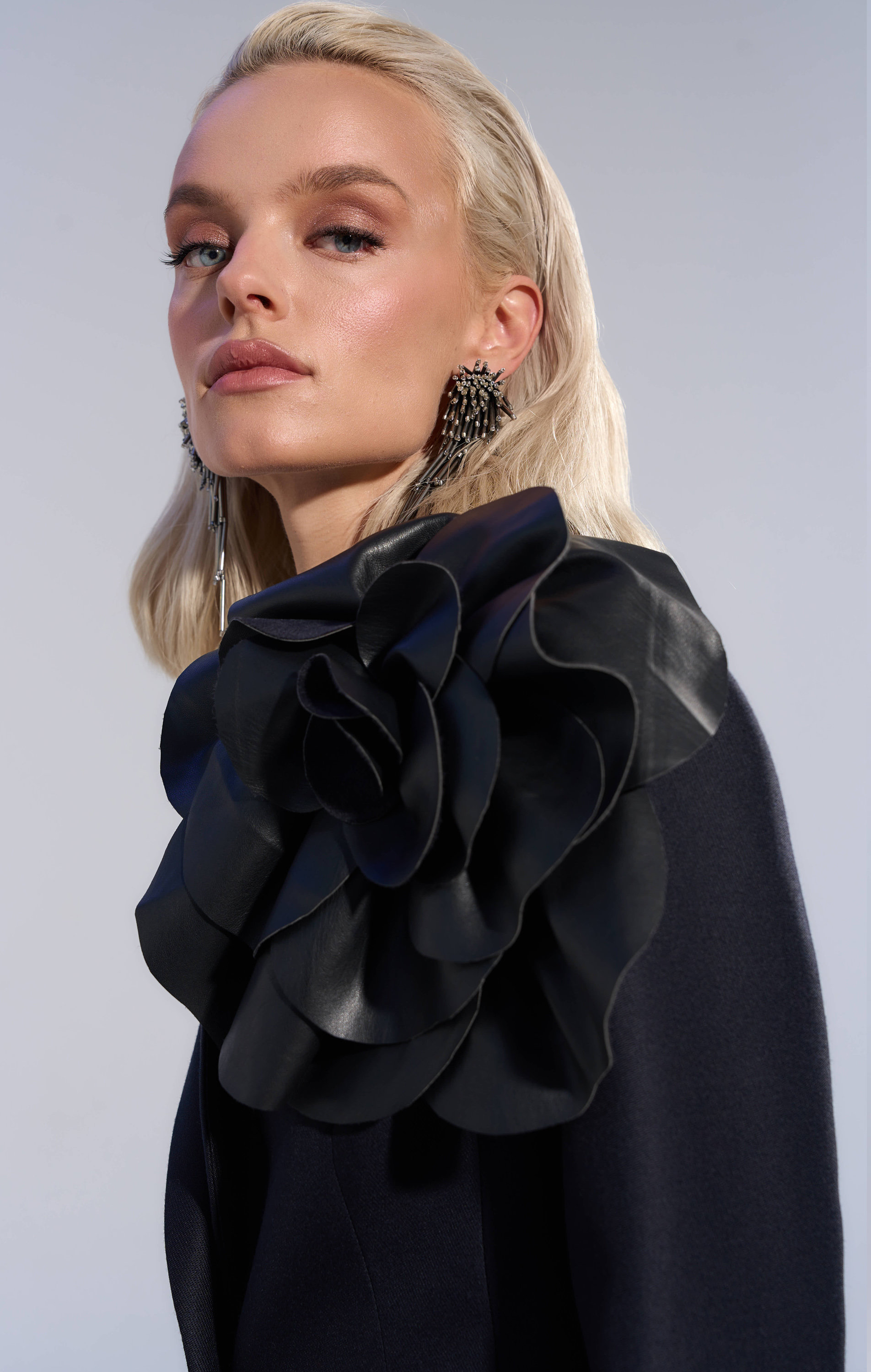 A2287/4, A2294/6, AK325